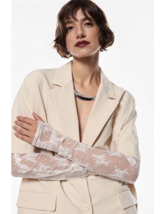 Imperial Femme Blazer Ecru à manches Courtes et manchettes amovibles Imperial Femme Blazer Ecru à manches Courtes et manchettes amovibles