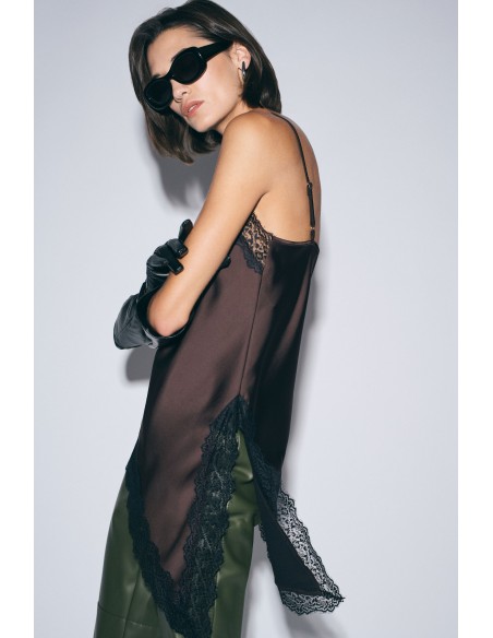 Imperial Femme Debardeur asymetrique prune et dentelle Imperial Femme Debardeur asymetrique prune et dentelle