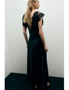 Robe longue satinée à dentelle et fente latérale Imperial Femme