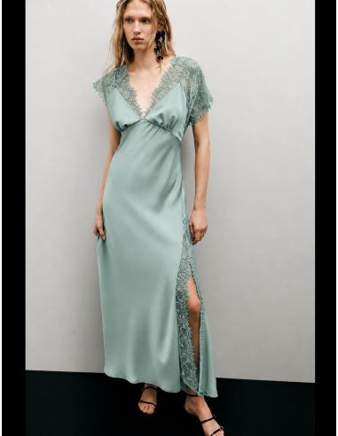 Robe longue satinée à dentelle  – Vert d'eau | Imperial Femme
