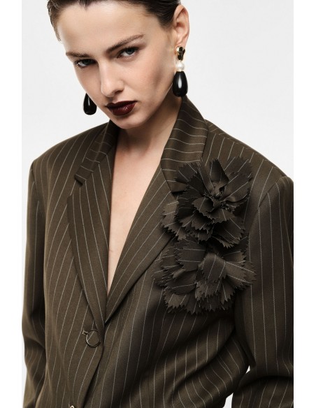 Blazer court rayé broches florales – Imperial Femme