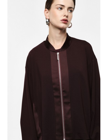 Bomber  bordeaux oversize col satin vue 3/4 – Imperial Femme