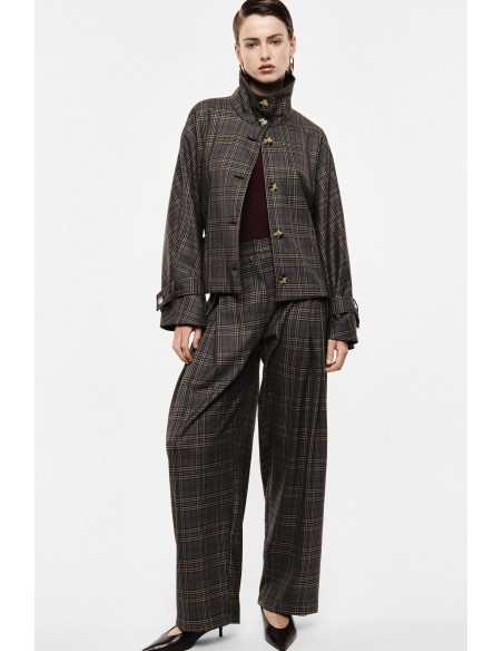 Tailleur prince de galles gris et camel porté ouvert, veste ceinturée et pantalon palazzo – Imperial Femme