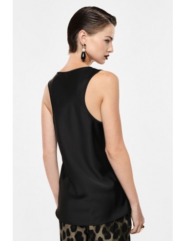 Top caraco décolleté V bordé de dentelle en satin – Imperial Femme