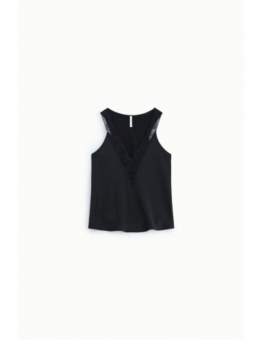 Top caraco décolleté V bordé de dentelle en satin – Imperial Femme