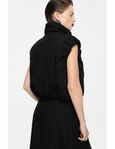 Gilet court matelassé à col montant en draperie – Imperial Femme