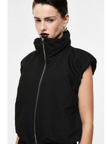 Gilet court matelassé à col montant en draperie – Imperial Femme