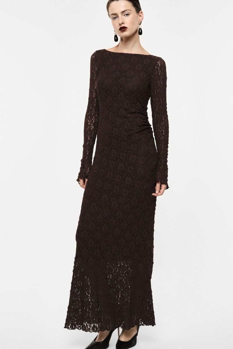 Robe longue en dentelle chocolat tenue invitee de mariage Imperial